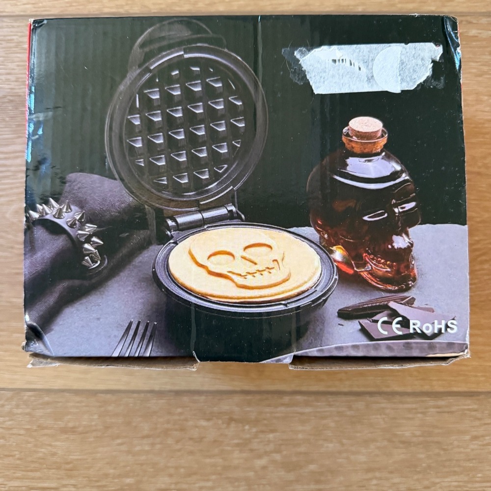 Dash Skull Mini Waffle Maker Aqua 4 Inch Non-Stick Halloween Pancake Griddle